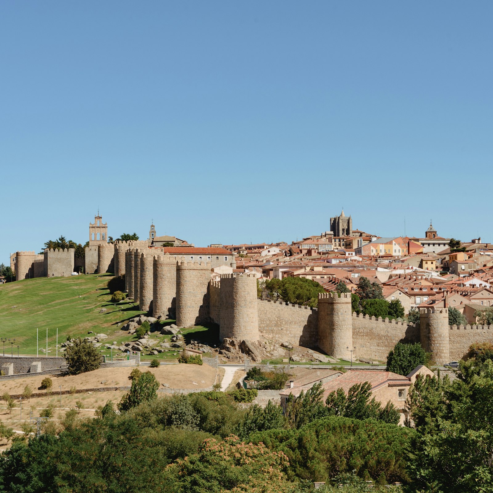 Ávila — medieval walls and old-town rooftops